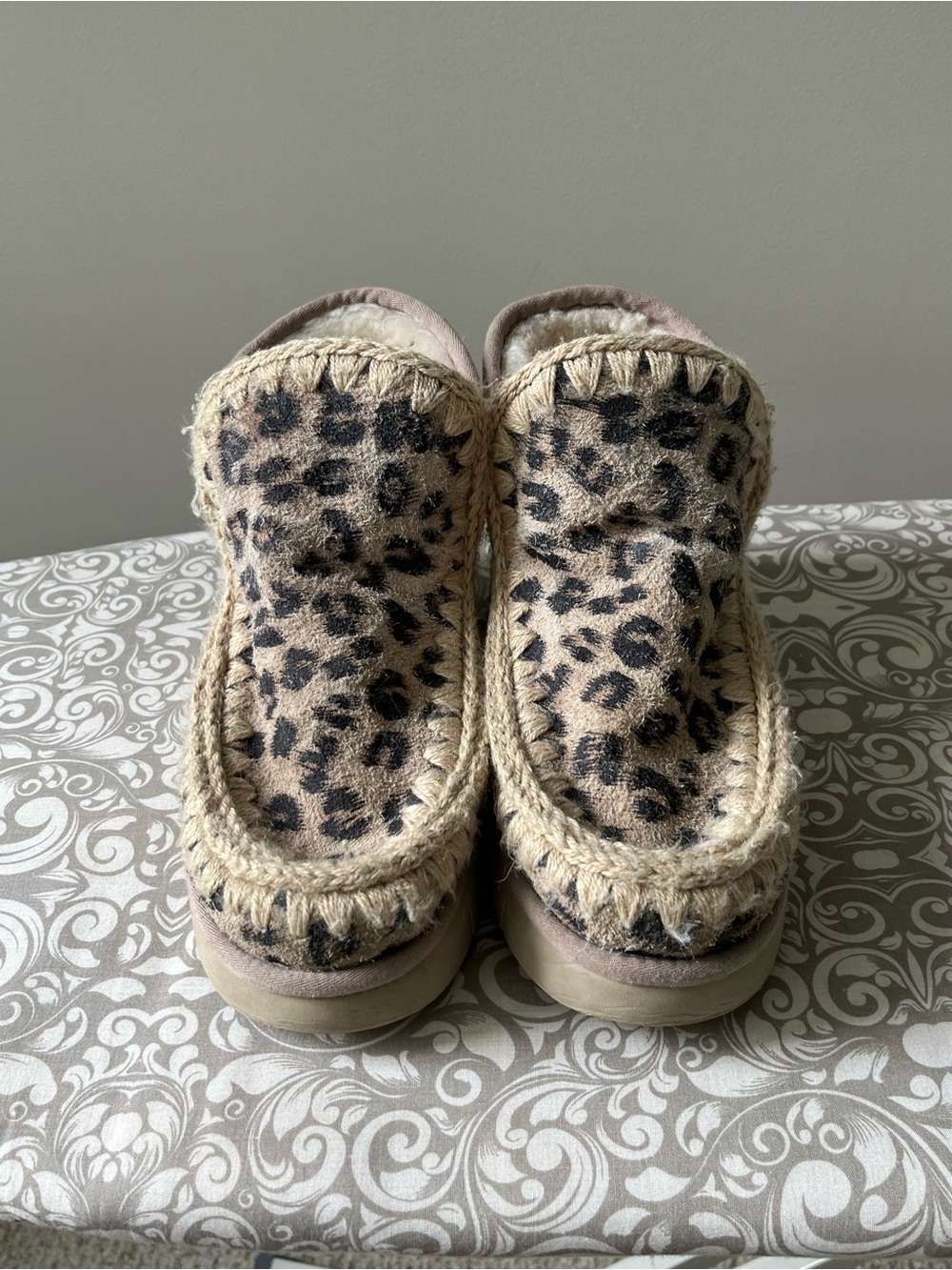 MOU Leopard Print Bounce Ankle Boots - Picture 7 of 8
